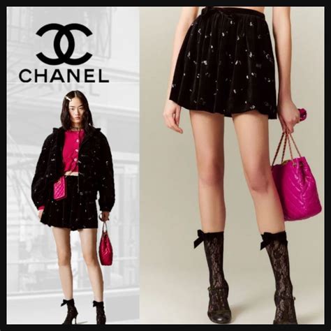 chanel wide chevron mini skirt|CHANEL Pre.